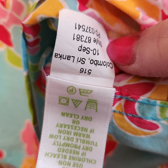 Lilly Pulitzer Resort Fit Blue Floral Print Button-Down Shirts, Size M - Picture 7 of 7